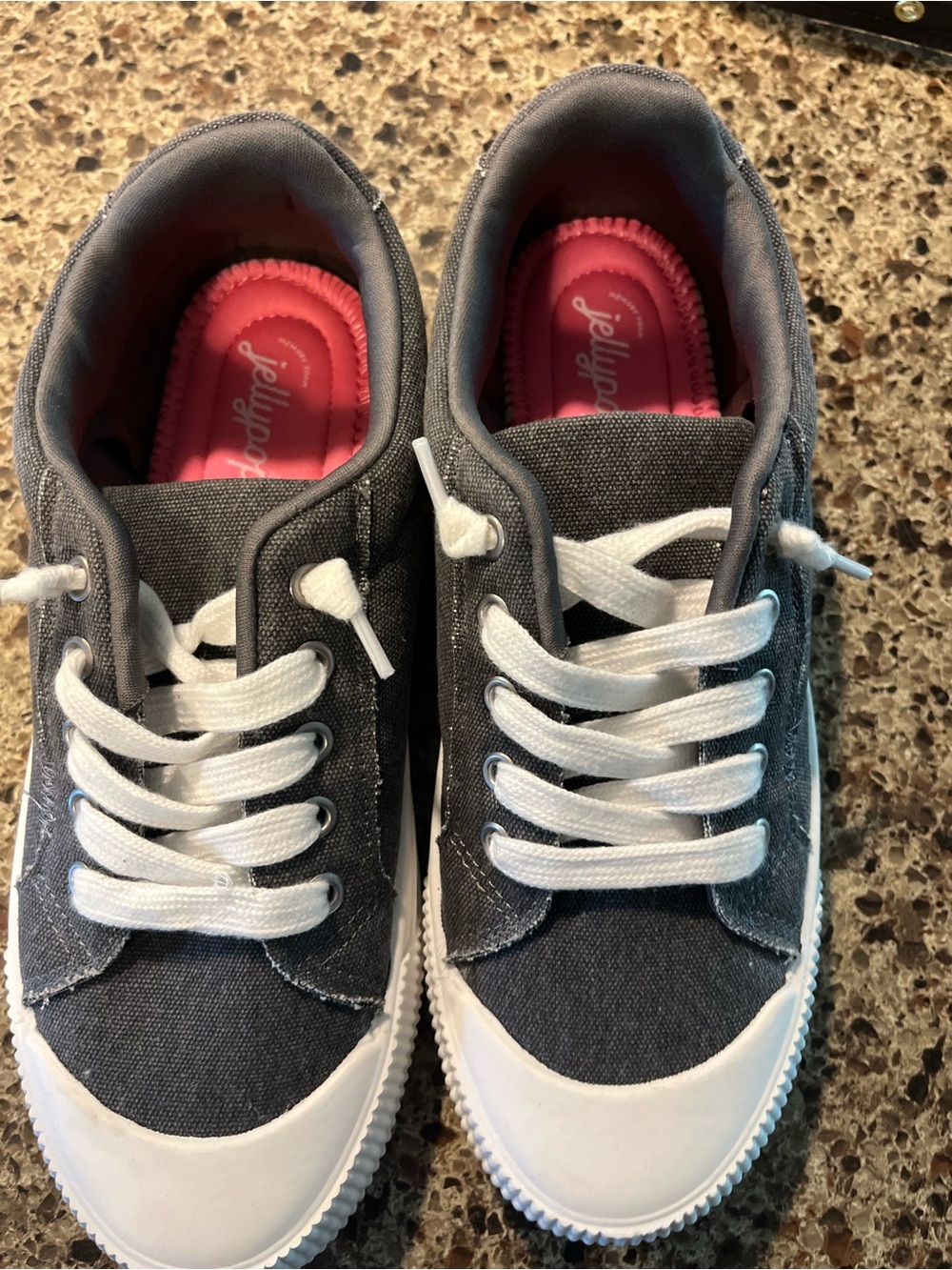 Jellypop size 10 M Gray Canvas Sneakers with White Toe